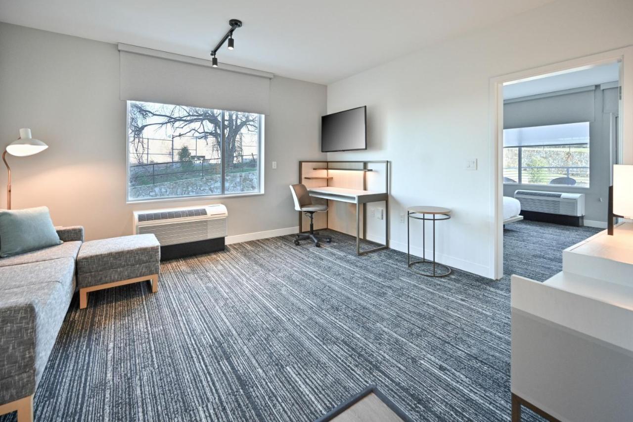 Towneplace Suites By Marriott Dallas روكوول المظهر الخارجي الصورة
